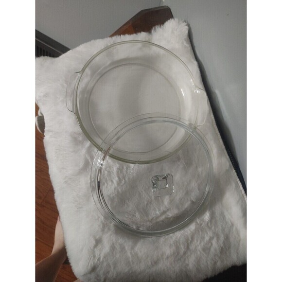 Vintage Pyrex #221 Clear Glass Casserole Dish - With Lid --Excellent! - Picture 1 of 4
